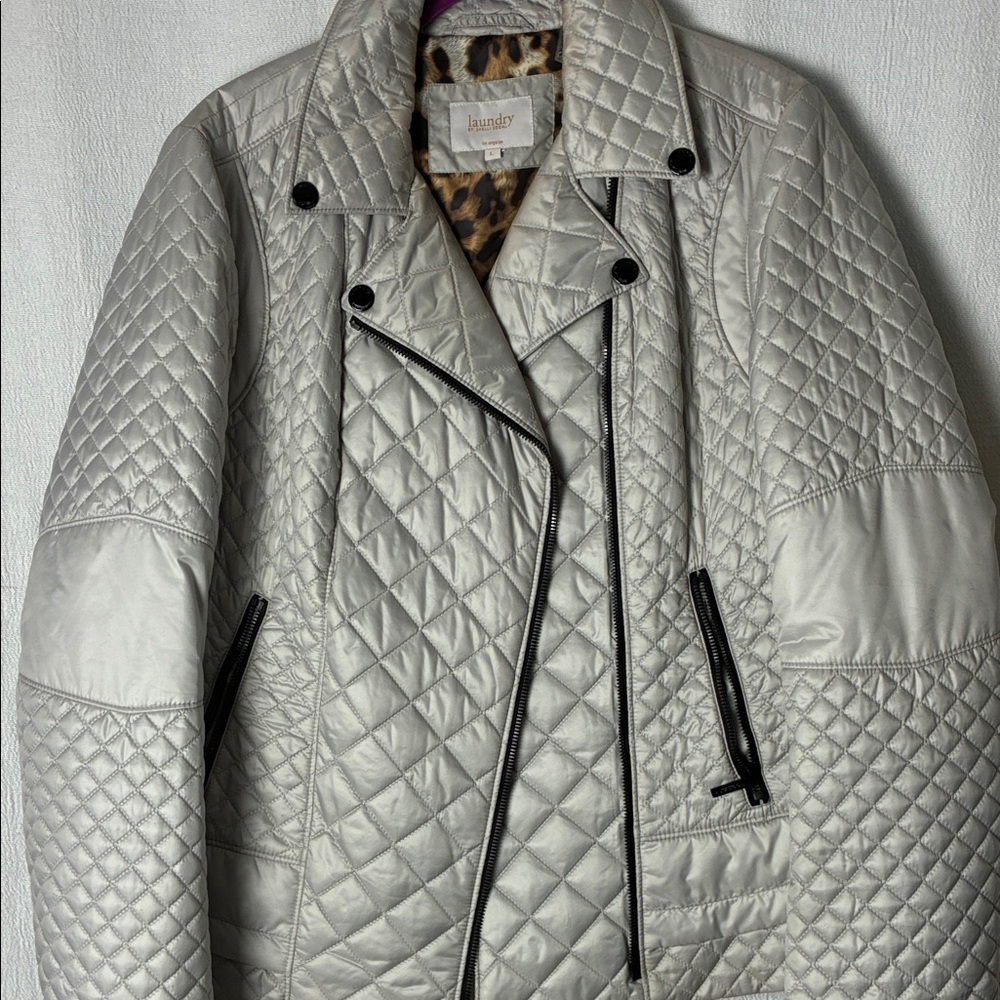 Laundry By Shelli Segal Light Gray Quilted Moto Puffer Jacket with Black Trim